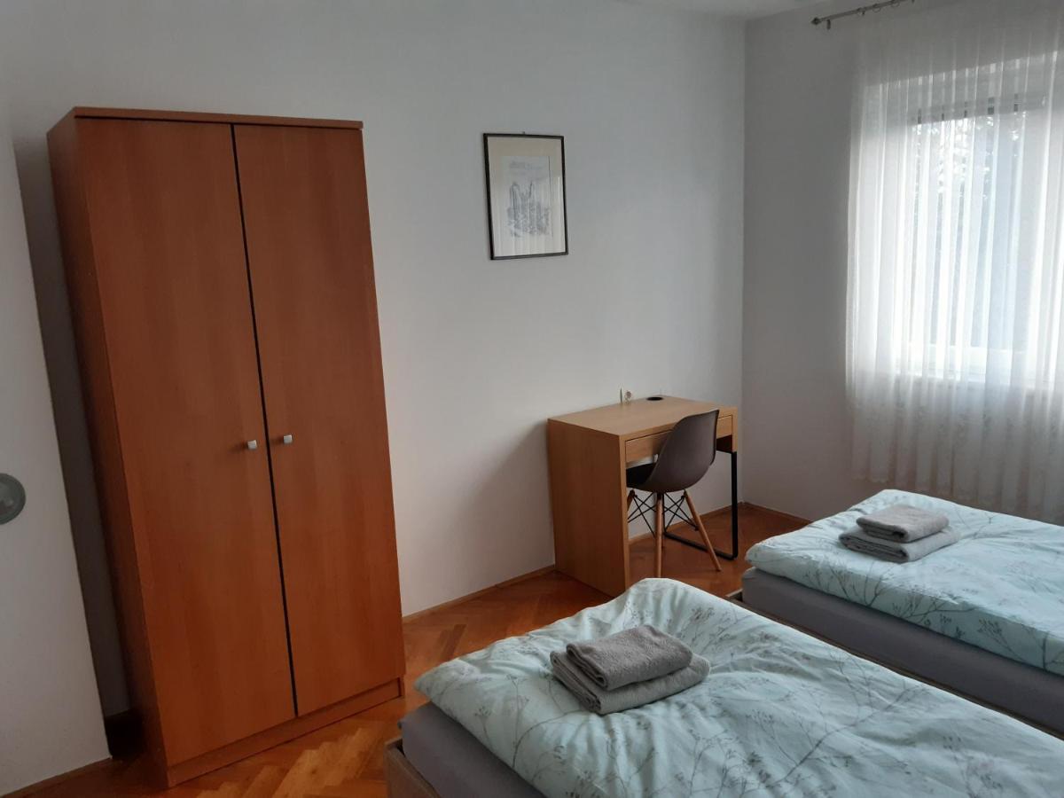 Apartman Helena スルニュ エクステリア 写真
